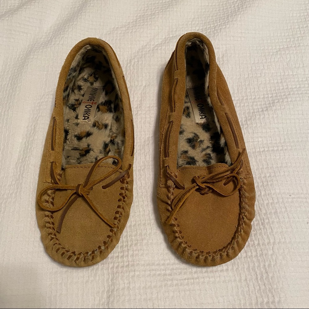 Minnetonka Slippers